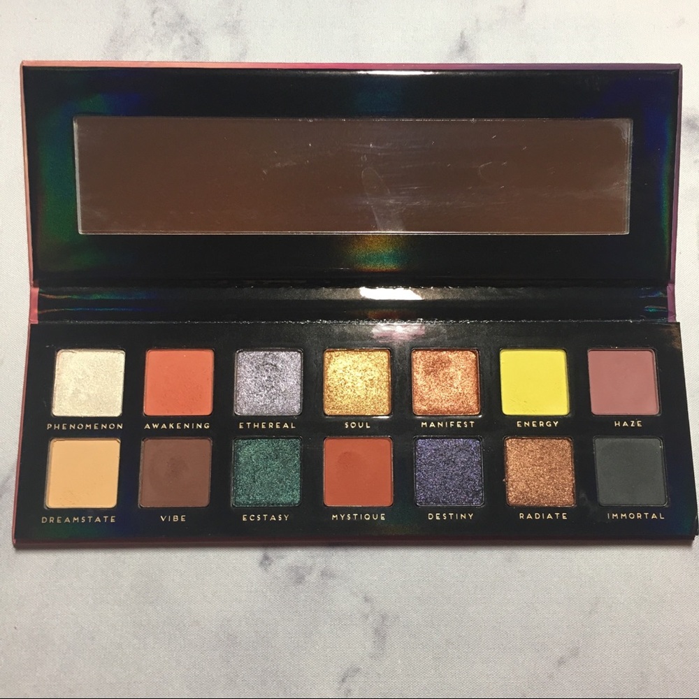 Bad Habit Beauty // Aura Palette